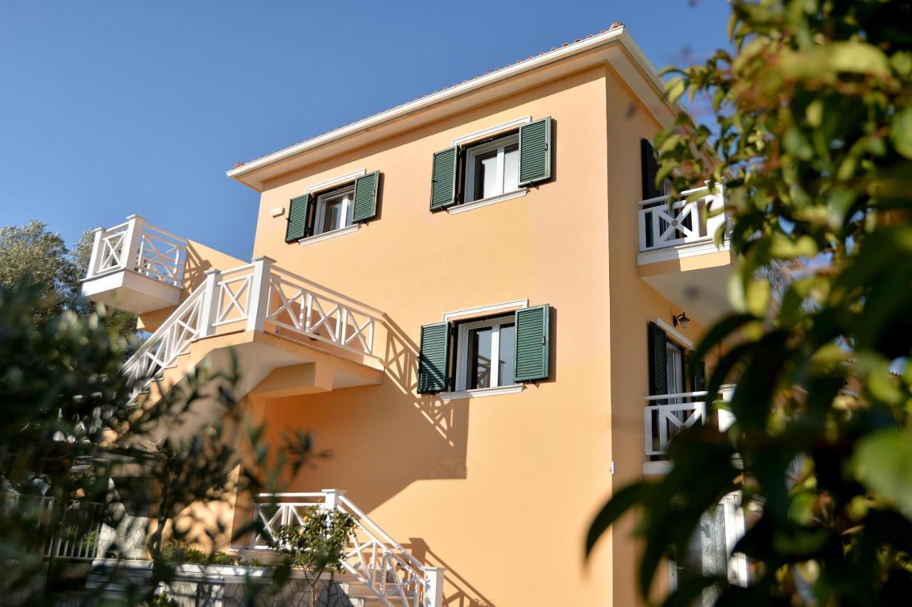 Villa Reverenza Lixouri Exterior foto