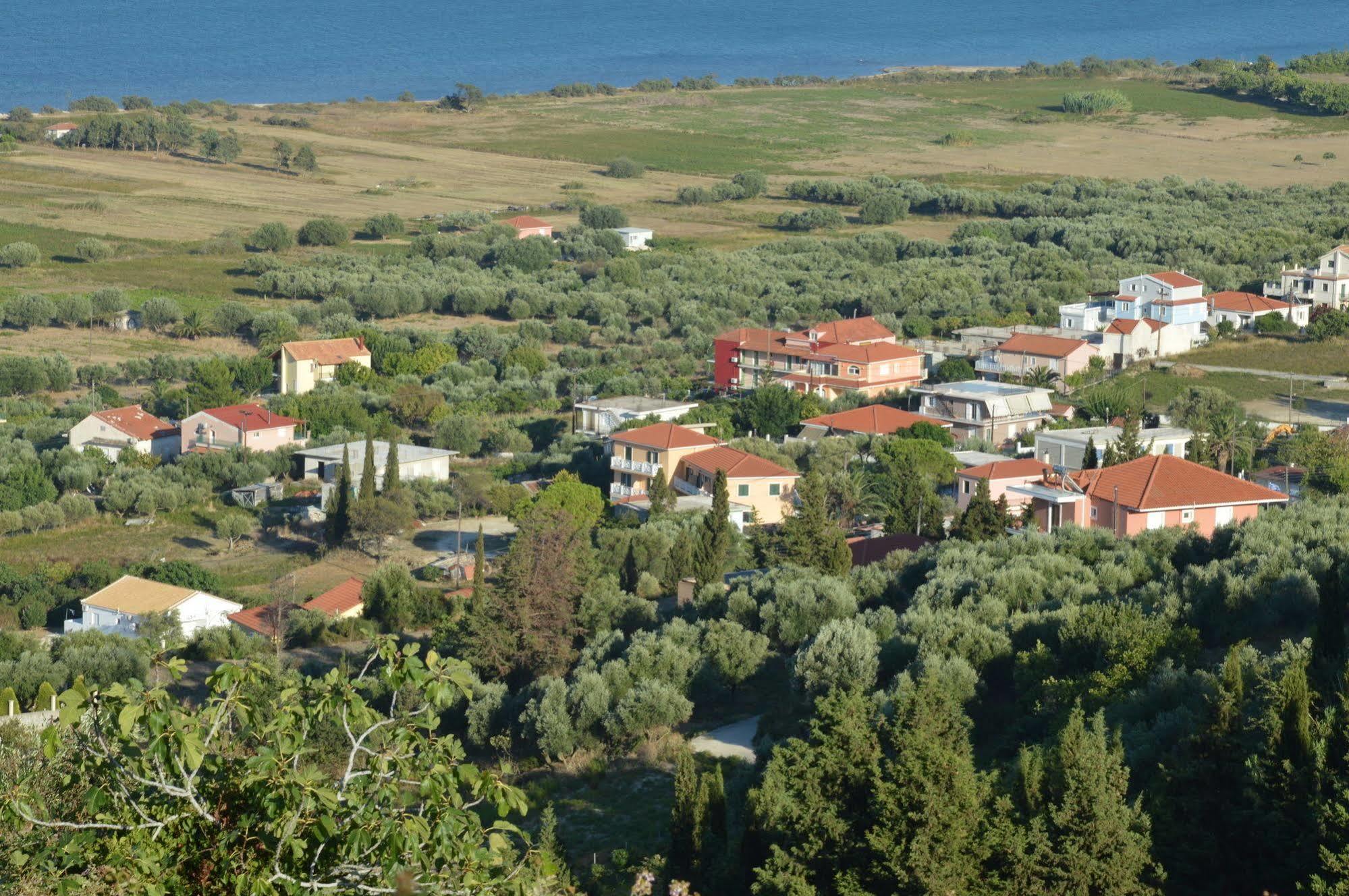 Villa Reverenza Lixouri Exterior foto