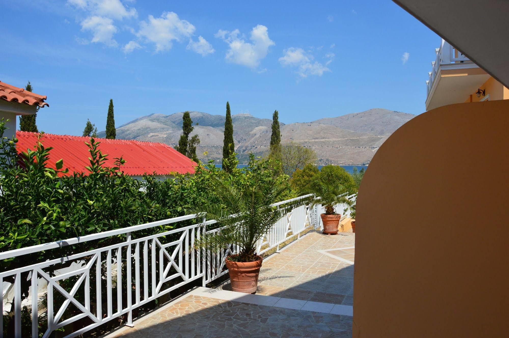 Villa Reverenza Lixouri Exterior foto